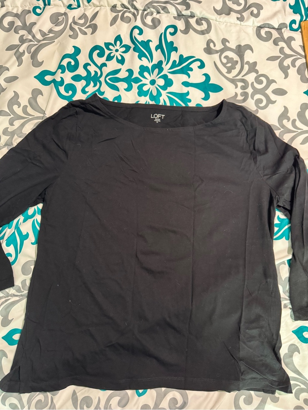 LOFT Black 3/4 Sleeve Top